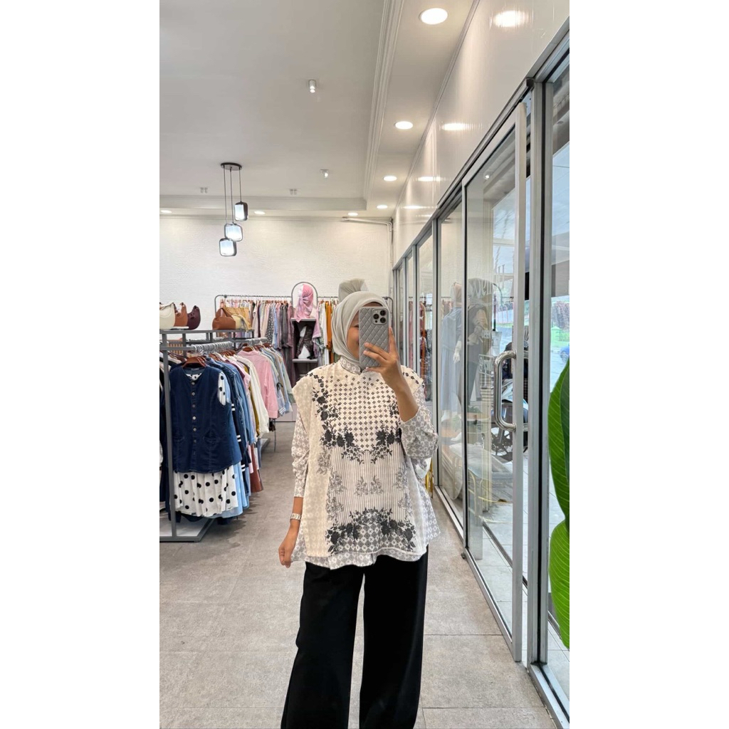 ARIA BLOUSE*********