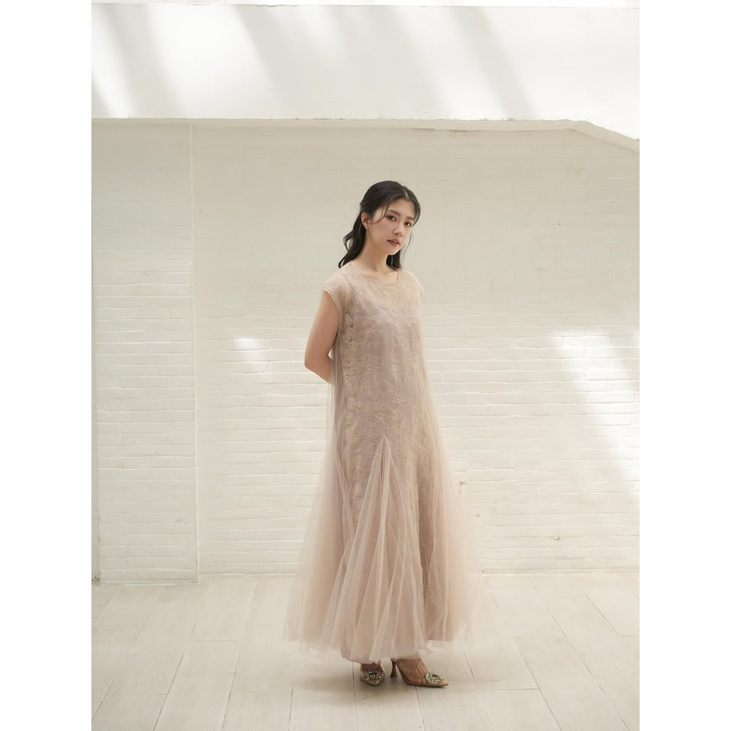 RENTAL | RENT Dove Dress เชิญปาร์ตี้หมั้นสีชมพูนุ่ม Mauve
