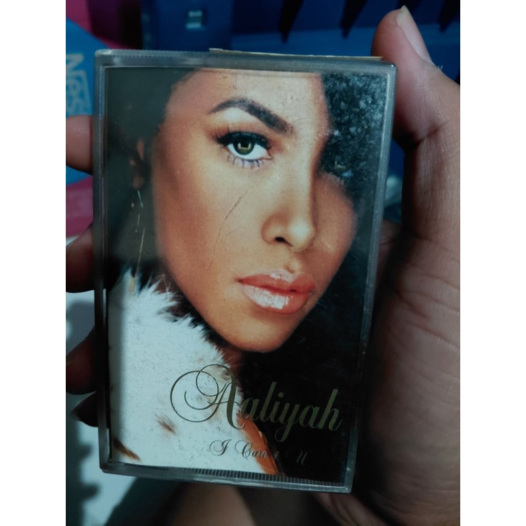 เทปคาสเซ็ท Aaliyah ดั้งเดิม - I care 4 u