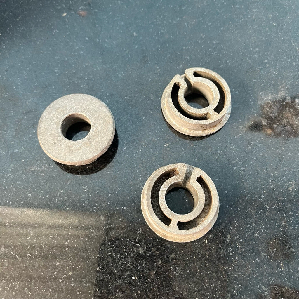Yamaha rs100 L2g l2sn Rs 100 Nos 132 15676 01 ฝาครอบรีเทนเนอร์สปริง