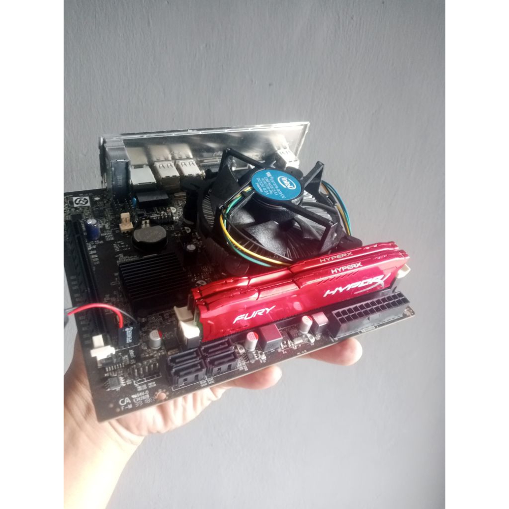 เมนบอร์ด H61 i5 3570 Ram 8gb Second Normal