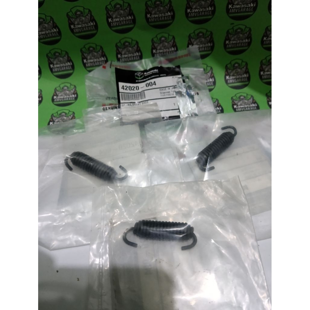 ผ้าเบรคหลัง Kawasaki Estrella ดั้งเดิม 42020-004