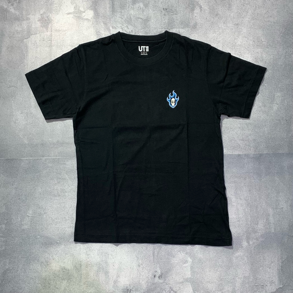 เสื้อยืด Uniqlo X Bleach
