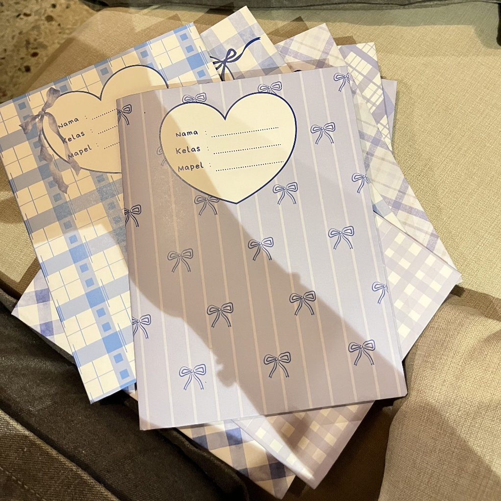 Cute Aesthetic Book Cover Korean Style School 1 Pack 10pcs – Plaid & Heart Motif – A5 B5