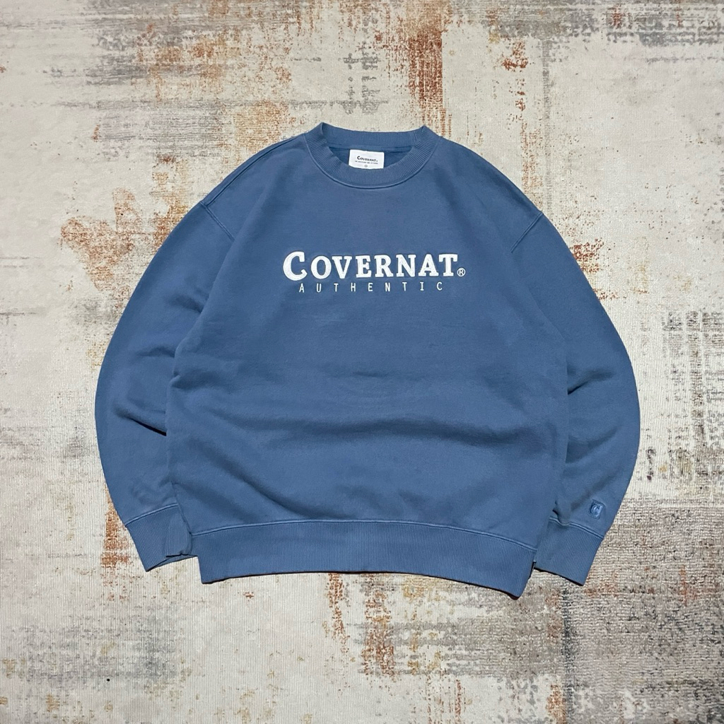 โลโก้ Covernat Script Crewneck