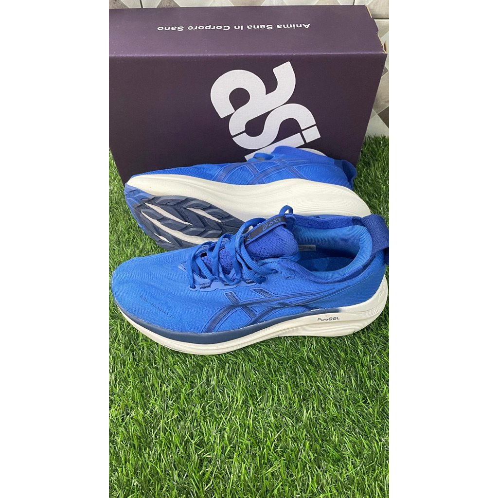 รองเท้าวิ่ง Asics Gel Nimbus