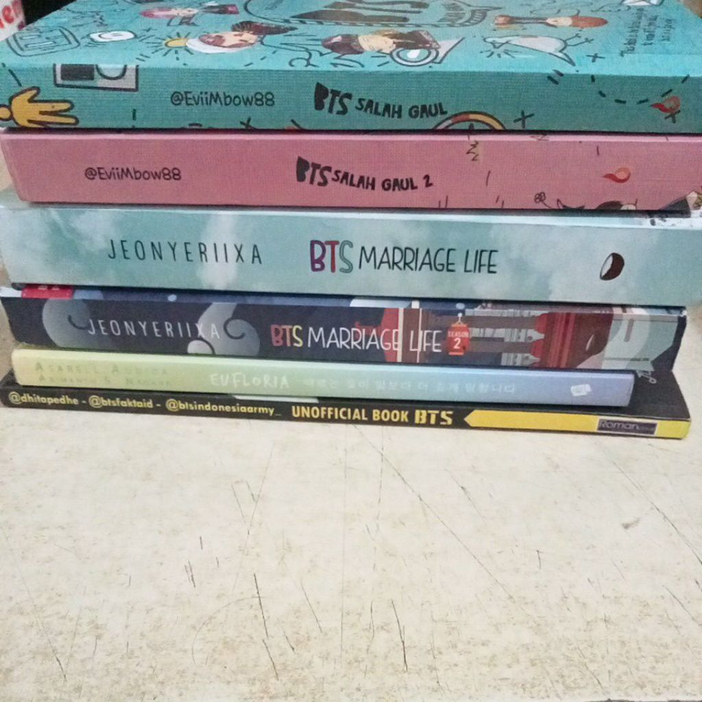 หนังสือ BTS: BTS WRONG GAUL, BTS MARRIAGE LIFE, EUFLORIA, UNOFFICIAL BOOK BTS