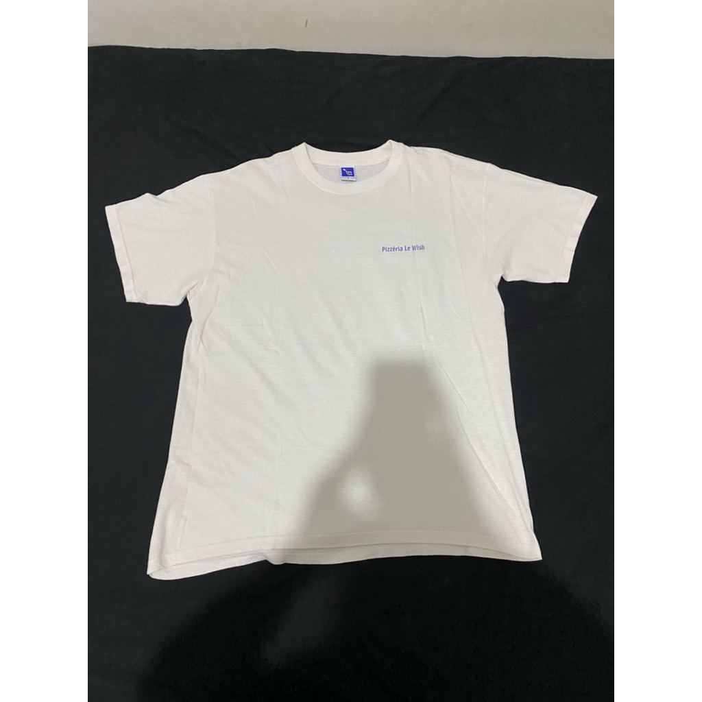 เสื้อยืดกราฟิก Pizzeria Le Wish – ดีไซน์ไม่ซ้ําใครและสนุกสนาน