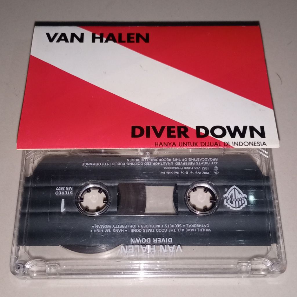Van Halen Cassette - Diver Down