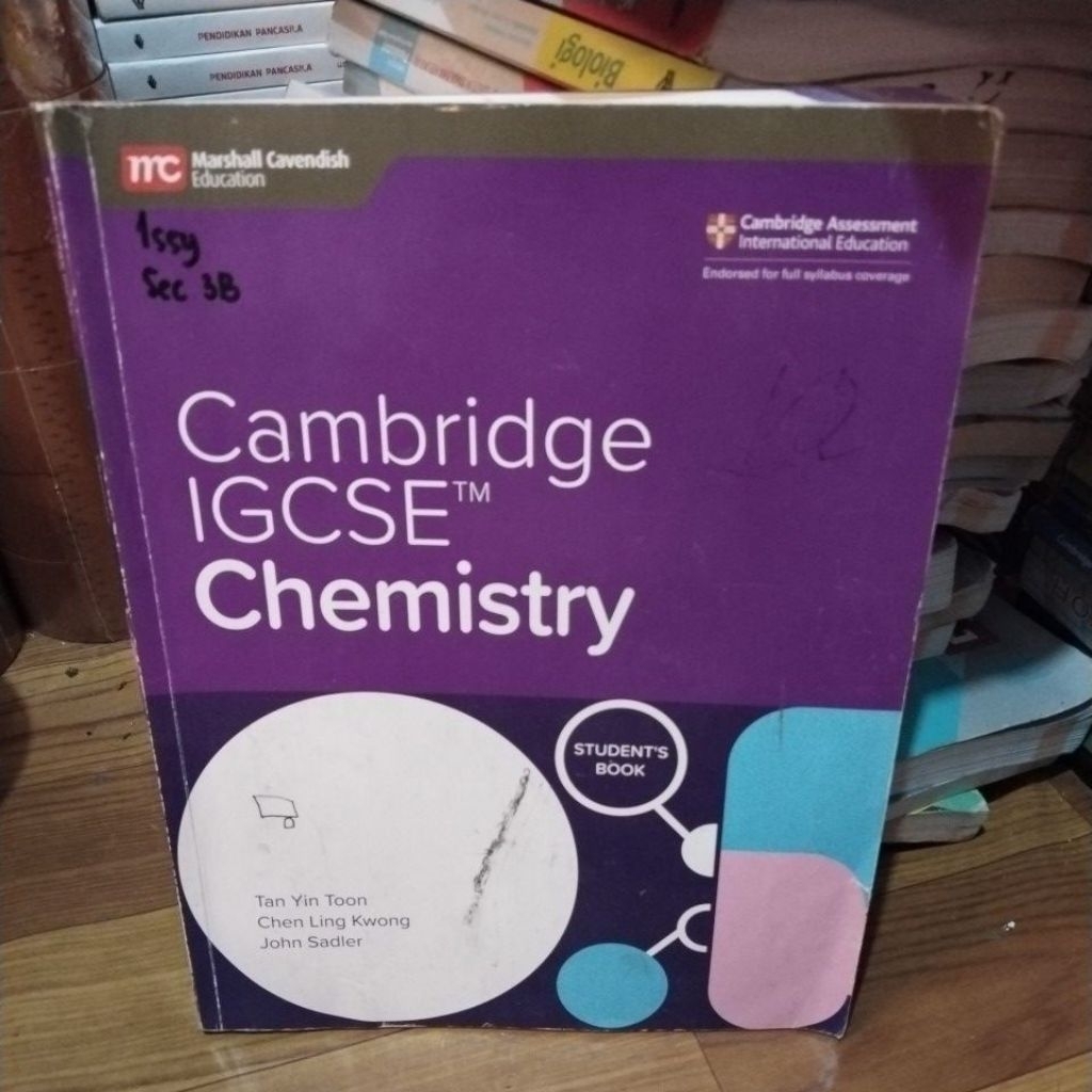 หนังสือนักเรียนเคมีเคมบริดจ์ IGCSE