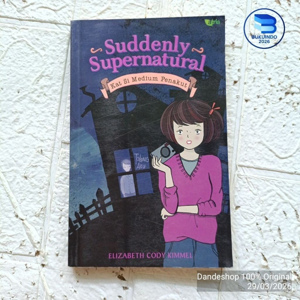 ศุภรธรรมชาติ - Kat the Medium Scary โดย Elizabeth Cody Kimmel - นวนิยายลึกลับสําหรับเด็กที่ใช้แล้วก่