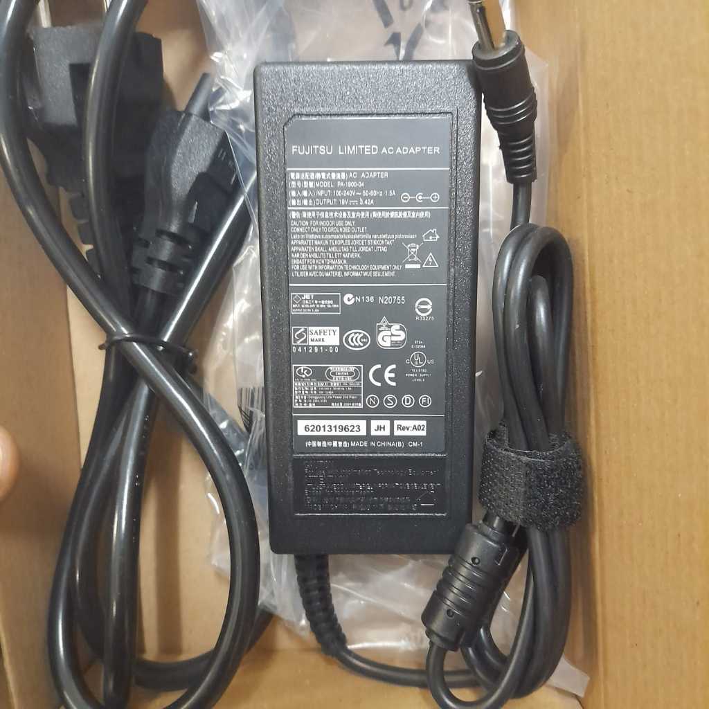 Fujitsu LifeBook U772 U772-ACSCL30045 U554 UH552 UH572 19V 3.42A อะแดปเตอร์ชาร์จแล็ปท็อป