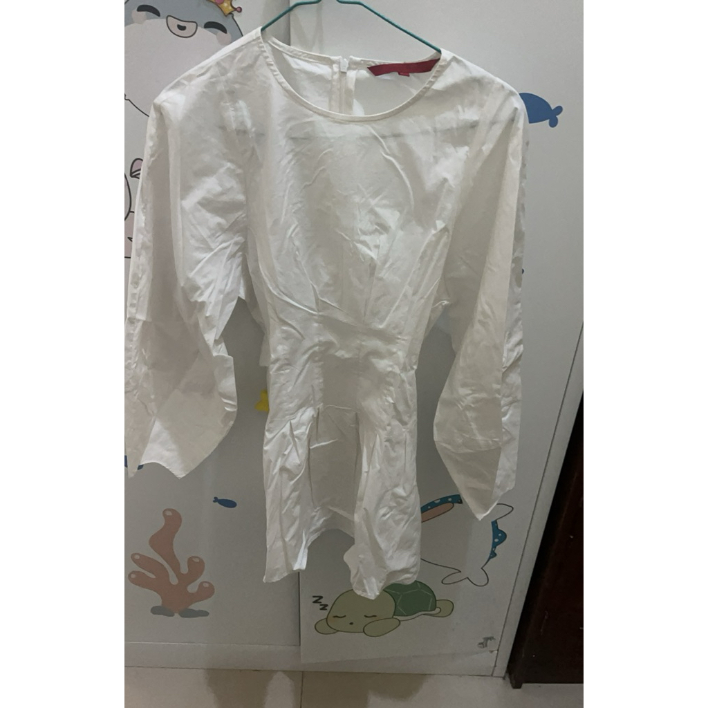PRELOVED NEEDLE THREAD BLOUSE SIZE S