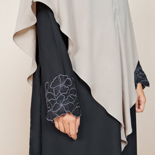 Le Khari Gamis Busui Abaya Umroh Zayana Marbella Silk Anti UV Dengan Aksen Bordir Asli Size S-XL
