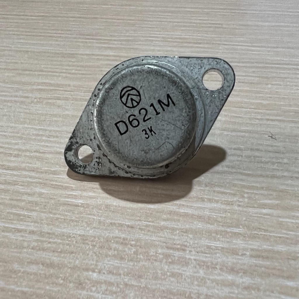 ทรานซิสเตอร์ 2SD621 2SD 621 D621 D621