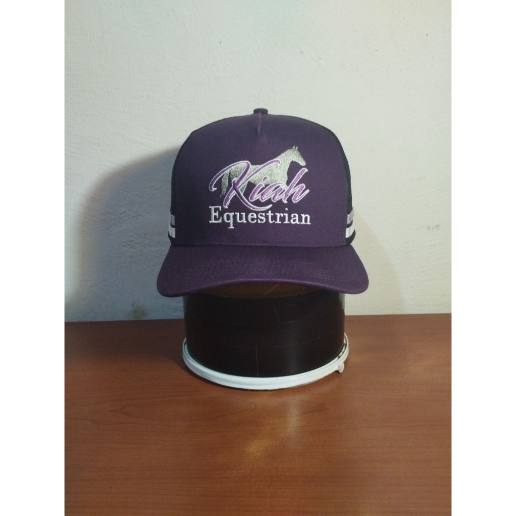 KIAH Equastrian Trucker Hat Likenew