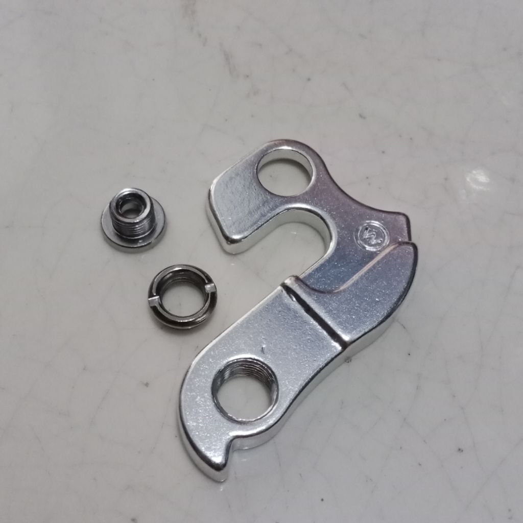 ต่างหู Scott Scale 950 RD Hanger | ไม้แขวนเสื้อ CNC ความแม่นยําโลหะผสมเป็นกลาง