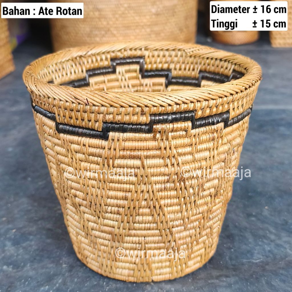 Dacina Srobong / Atsina Ate holder / วัสดุ Ate ทอหวาย