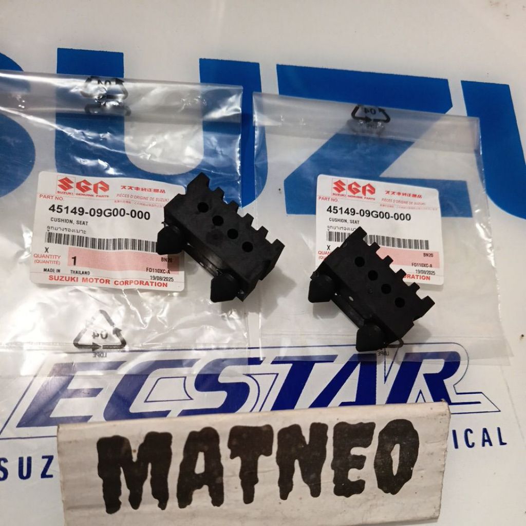 ยางด้านล่างกล่องที่นั่ง suzuki satria 2 จังหวะ lumba hiu satria Fu Arashi shogun 125 skywave smash f