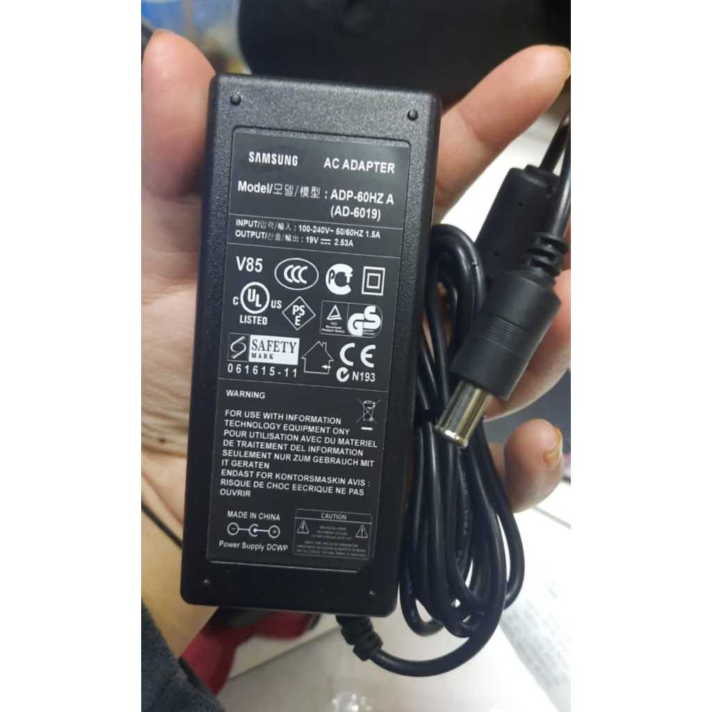 อะแดปเตอร์ชาร์จสําหรับ Samsung 19V 2.53A 48W LED LCD Monitor TV พร้อมสายไฟ