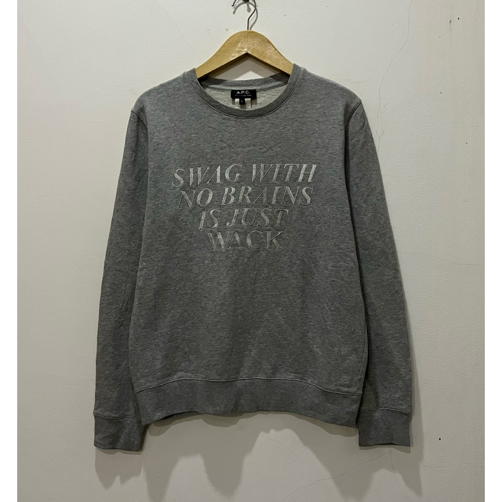 คอกลม ACC. โลโก้ปักวินเทจ / เสื้อสเวตเตอร์ APC
