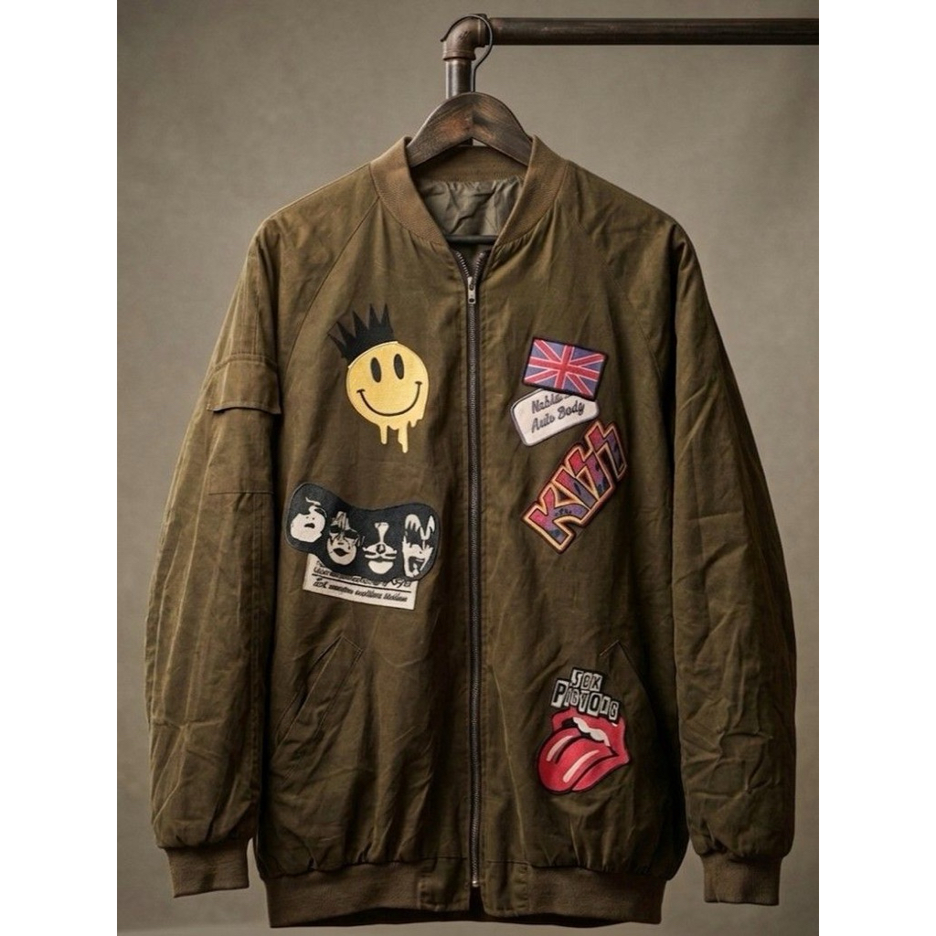 Bomber Jacket Army Kiss Unmasked