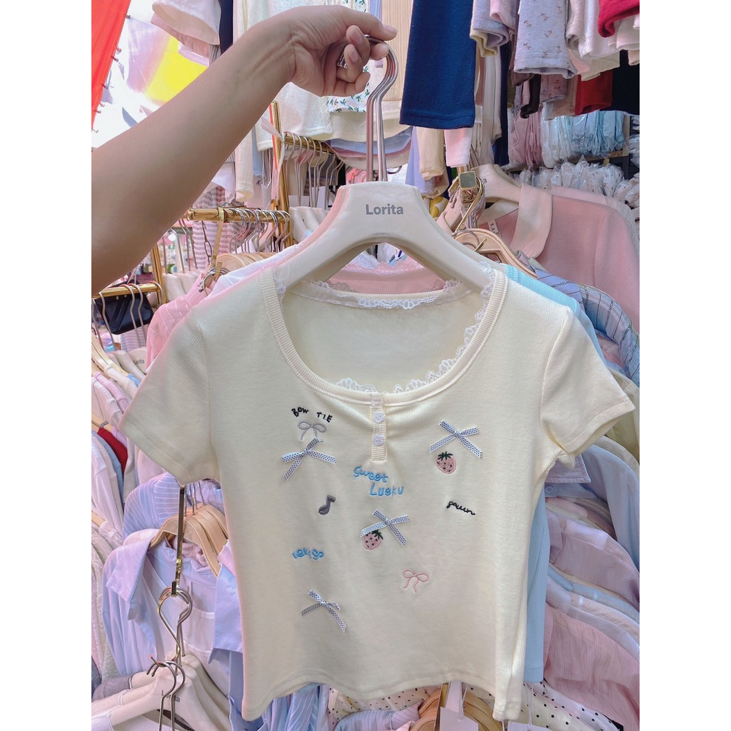 เสื้อยืด STRAWBERRY KNIT TOP COOL KNIT