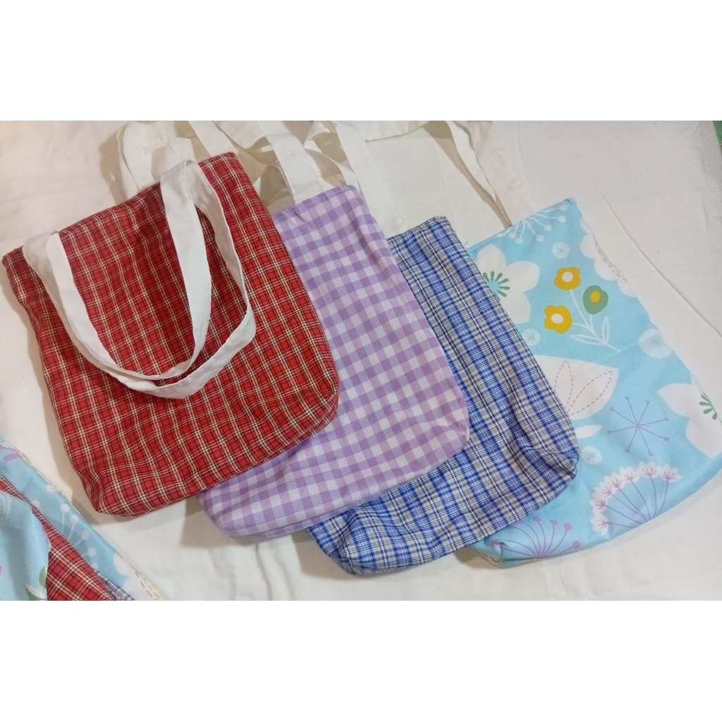 KATUN กระเป๋าโท้ทมีซิปอเนกประสงค์ ขนาด +- 29 x 32 ซม. Cotton mix Blacu School Tote Bag กระเป๋าช้อปปิ