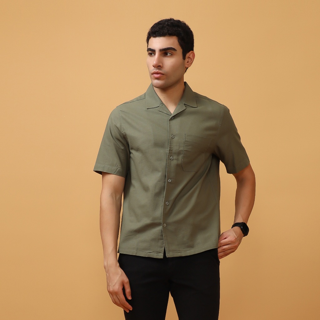 HIJAU KEMEJA KAVIEL Short Army Green Boxy Linen Shirt - Boxy Cut Shirt Army Green Short Sleeve