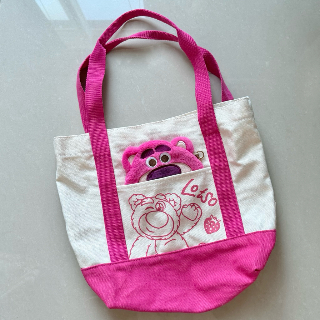 OhSome Tote Bag ผ้าใบล็อตโซ่