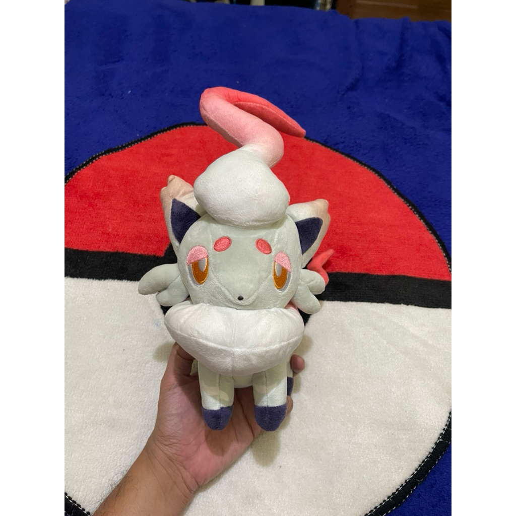 Pokemon Hisiuan Zorua ศูนย์โปเกมอน