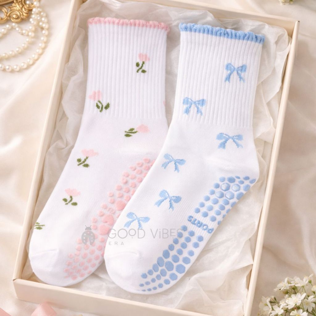 Good Vibes Era Pilates Yoga Lacey Pastel Lacey Grip Socks