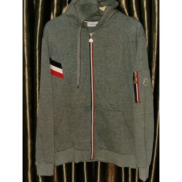 เสื้อฮู้ด moncler mewwew