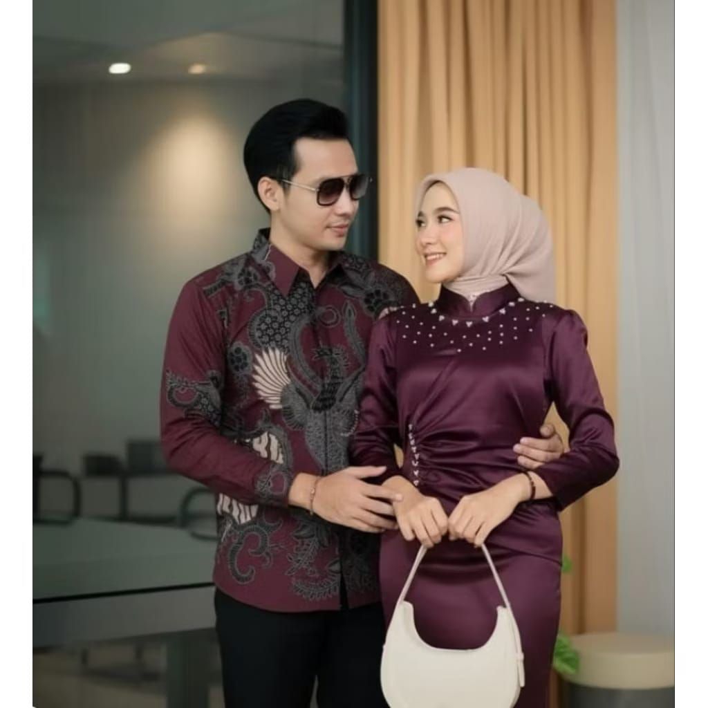 KEMEJA Couple Vina Dress Satin Silk Gamis & Premium Mens Batik Shirt | เสื้อผ้าคู่รักสุดหรูสําหรับเช