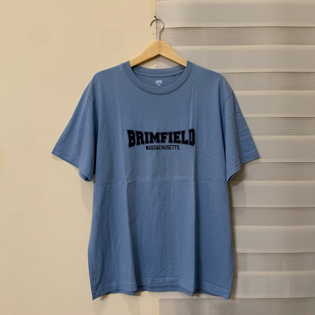 เสื้อยืด UNIQLO UT**