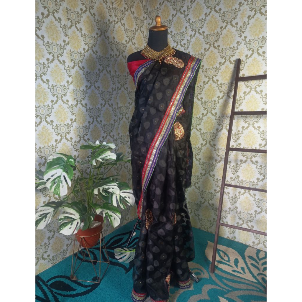 ใหม่ BLACK INDIAN SARI