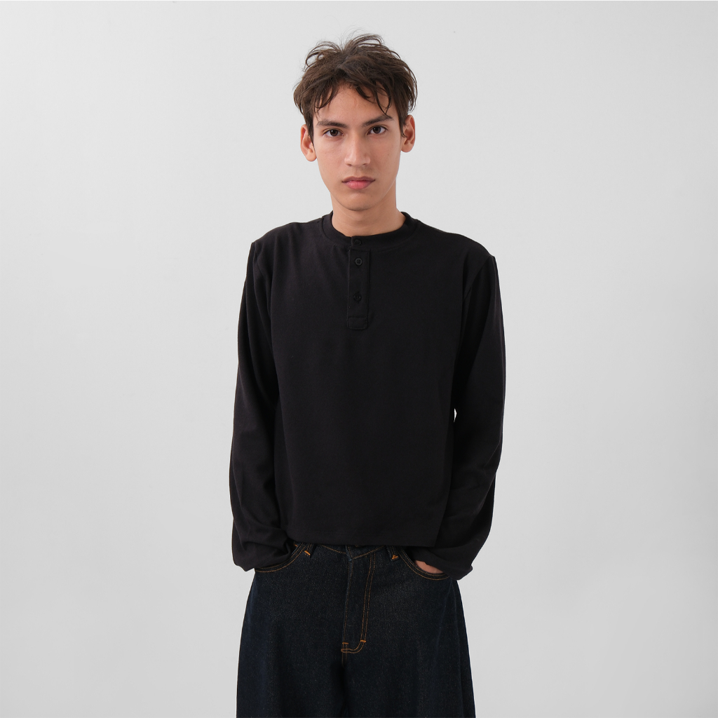 Crop Fit Henley Shirt Soft Cotton Black by Money Alter / Fit Henley Top