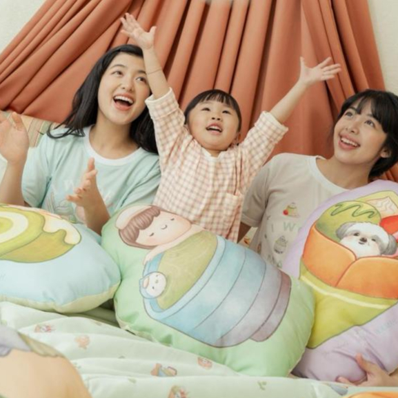The Widiras x Sally and Piper I woof u so maga, Loungewear, ผ้าเช็ดตัว, หมอนยักษ์ - ผ้าปูที่นอน Roem