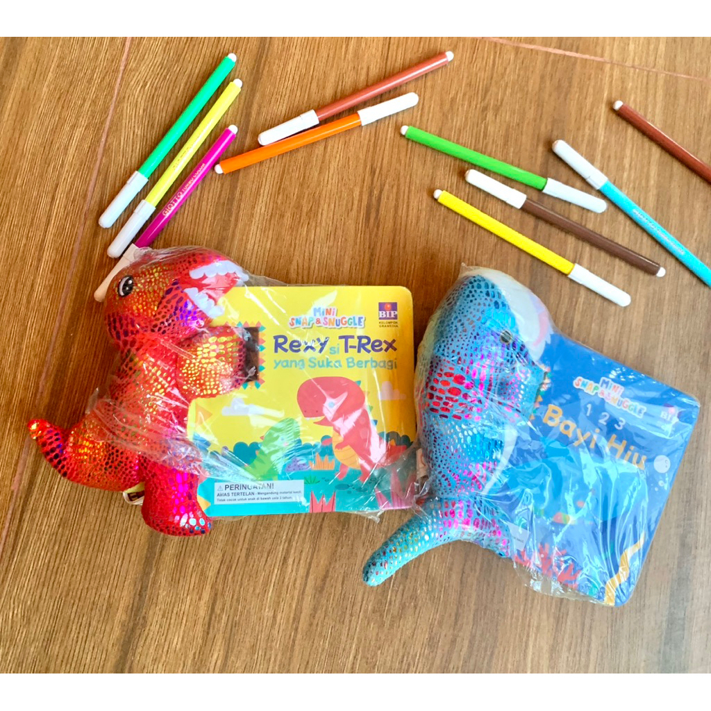 Boardbook mini snap &Suggle Rexy si Trex / ตุ๊กตาฉลามเด็ก