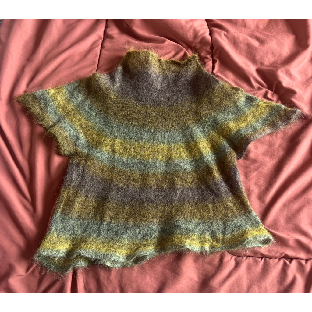 เสื้อ Mohair ไม่สมมาตร