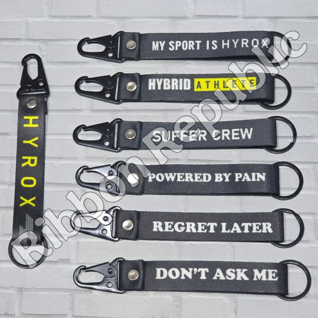 GANTUNGAN Hyrox พวงกุญแจ Race Merchandise ของสะสมกระเป๋า Charm Carabiner Hook ตลกพวงกุญแจพวงกุญแจน่ารักที่ไม่ซ้ํากันกระเป๋าคอลเลกชัน Hybrid นักกีฬา My Sport คือ Hyrox