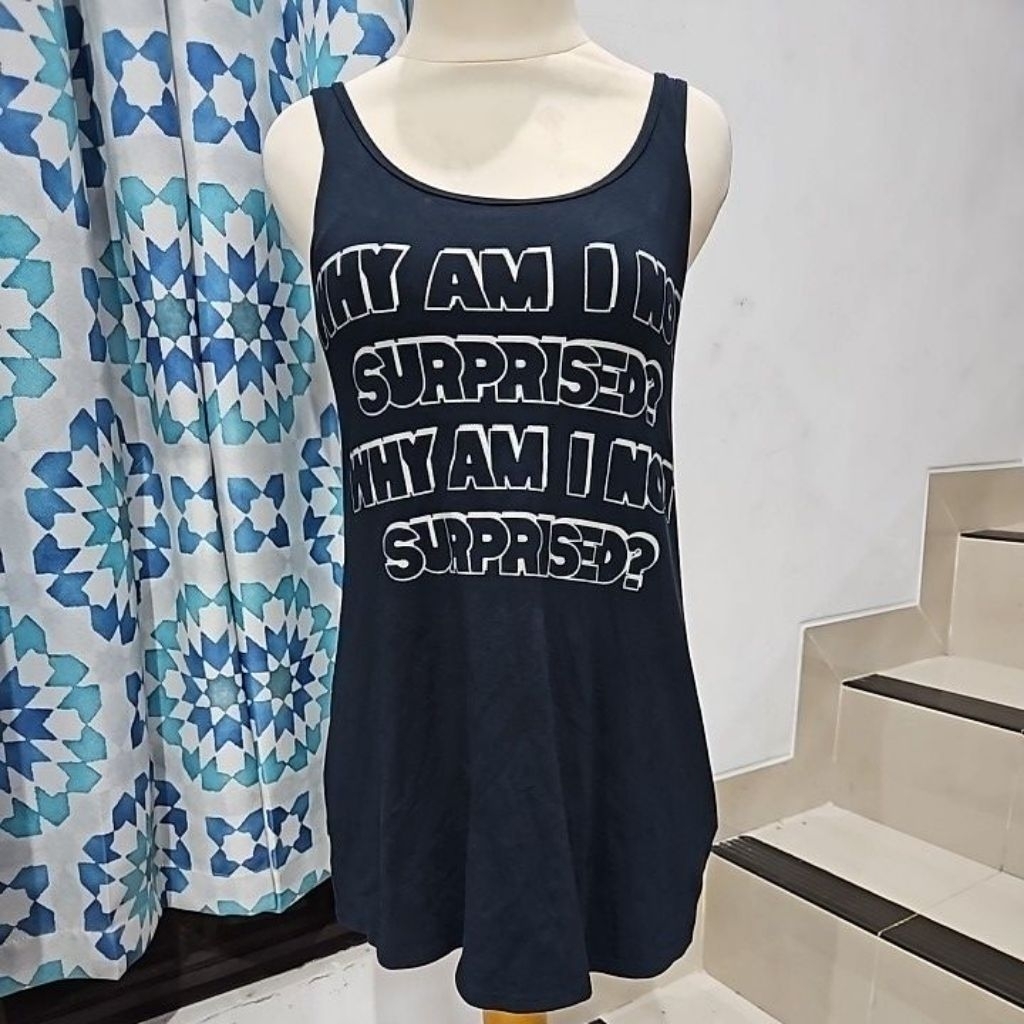 Preloved Uni Navy Top uk. ML, LD 86-92 cm.