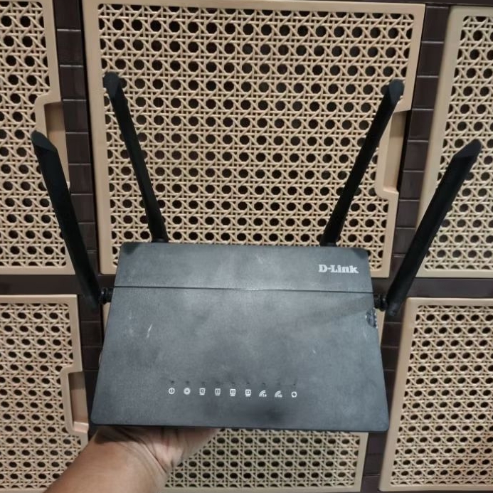 D-Link DIR 822 Dual-Band WiFi 5 AC1200 Router ปกติที่สอง