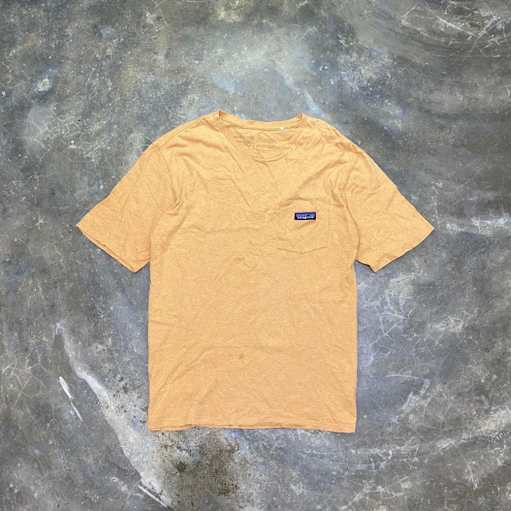 เสื้อยืดกระเป๋า Patagonia มือสอง