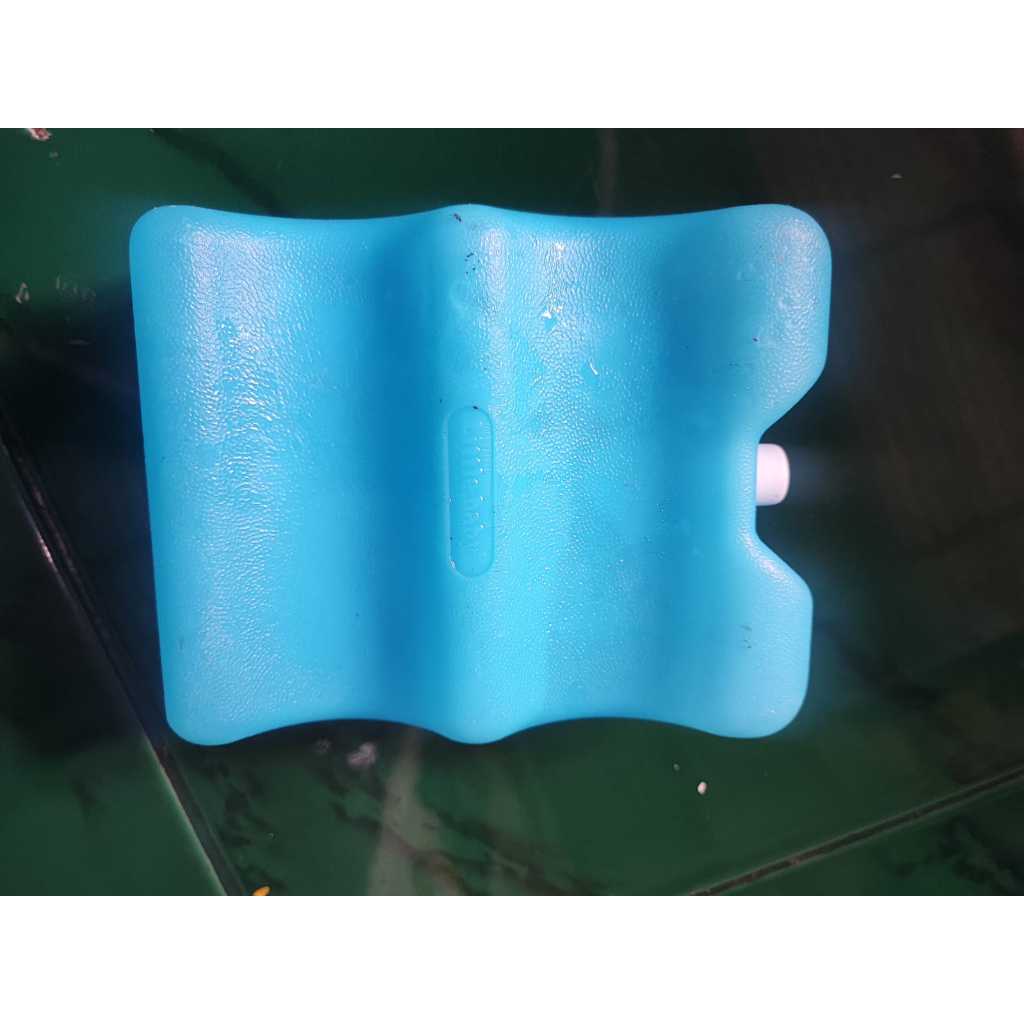 Ice Pack Blue Ice Gel Box Thermafreeze Cooler and Glass AC Air Cooler Box