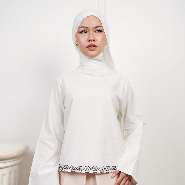 Bouton Top by syraTheBrand