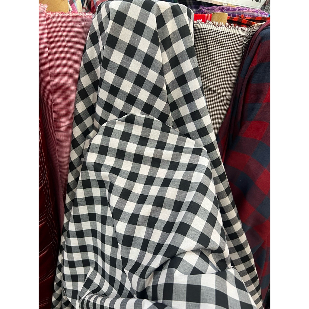 KATUN ผ้าคอตตอน cvc ลายตารางหมากรุก (ราคาต่อครึ่งเมตร)