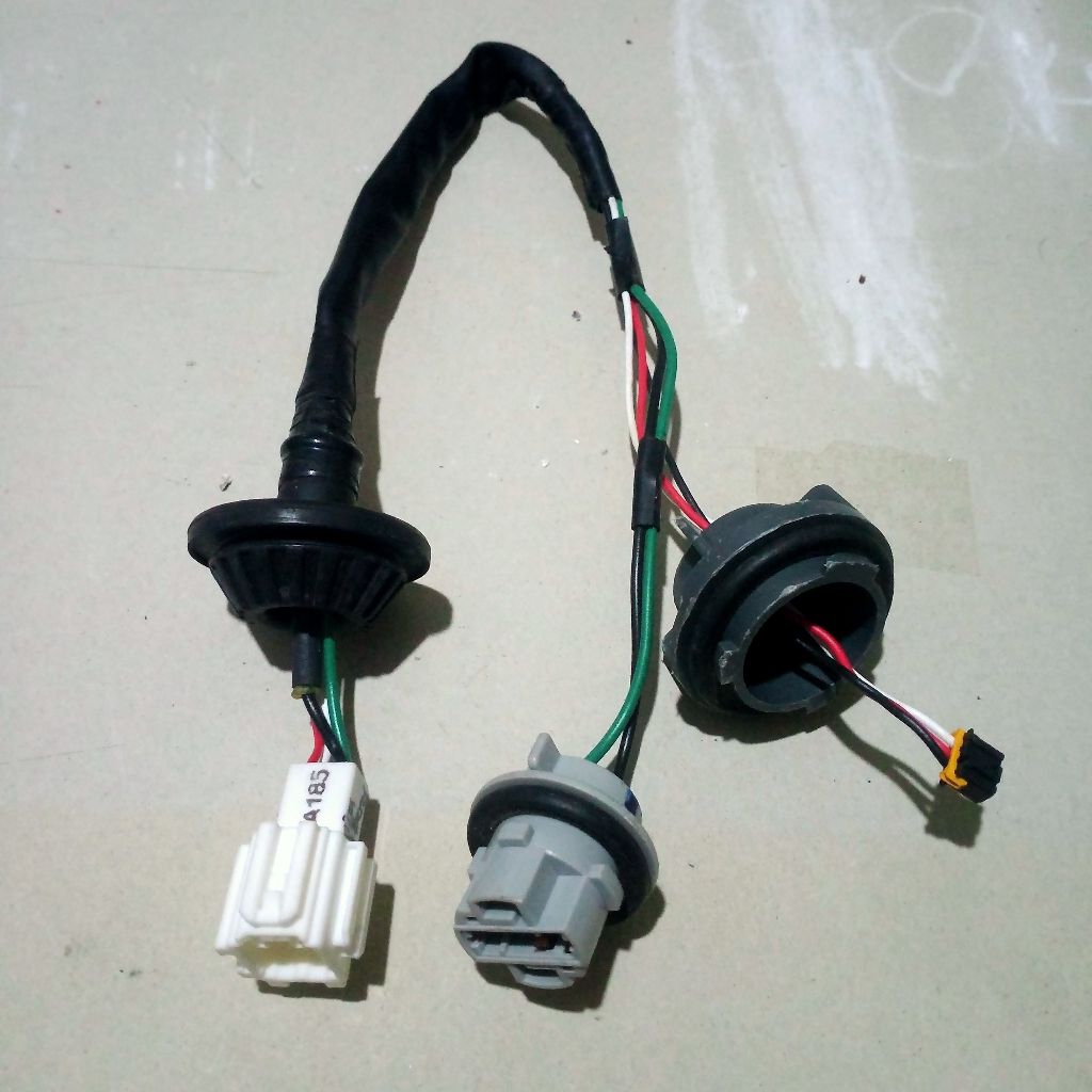 Xpander 2022 Stop Lamp Socket Fitting uporiginal