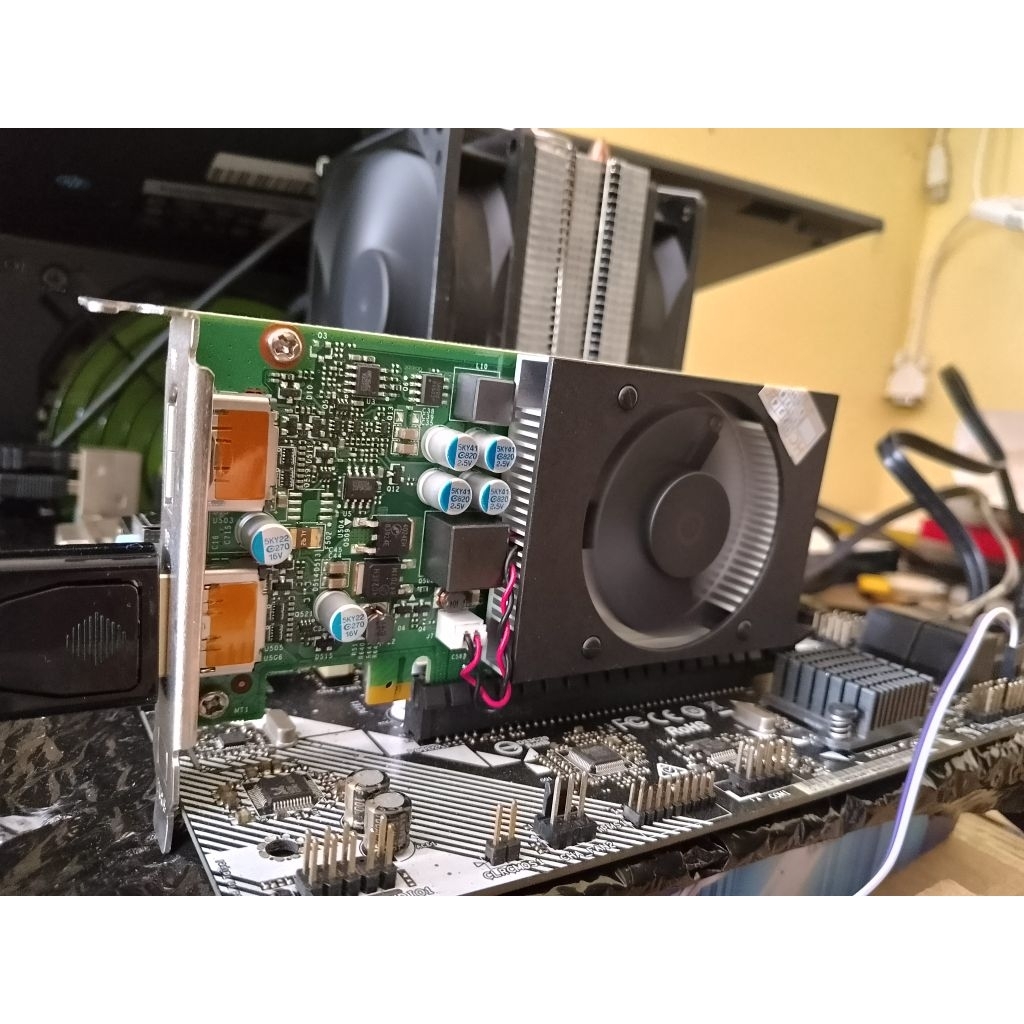 VGA GT 730 2GB DDR5 DX12 สภาพใหม่ใช้ PC BUILDUP DISTRIBUTOR