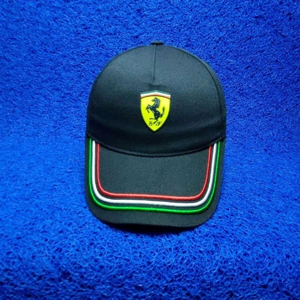 หมวก PL เดิม Ferrari scuderia italy
